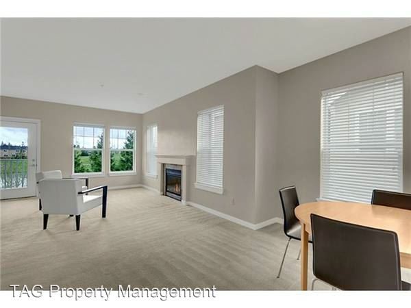 Building Photo - 22669 NE Alder Crest Dr