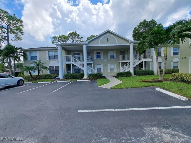 Building Photo - 303 Quail Forest Blvd