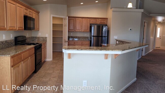 Building Photo - 3 br, 2 bath House - 4514 Spaight Way