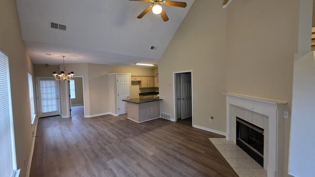 Building Photo - 3983 Gavick Dr