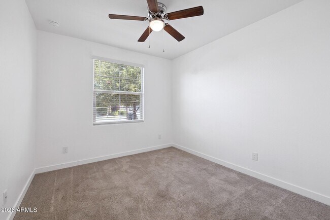 Building Photo - 9625 E Tesla Ave