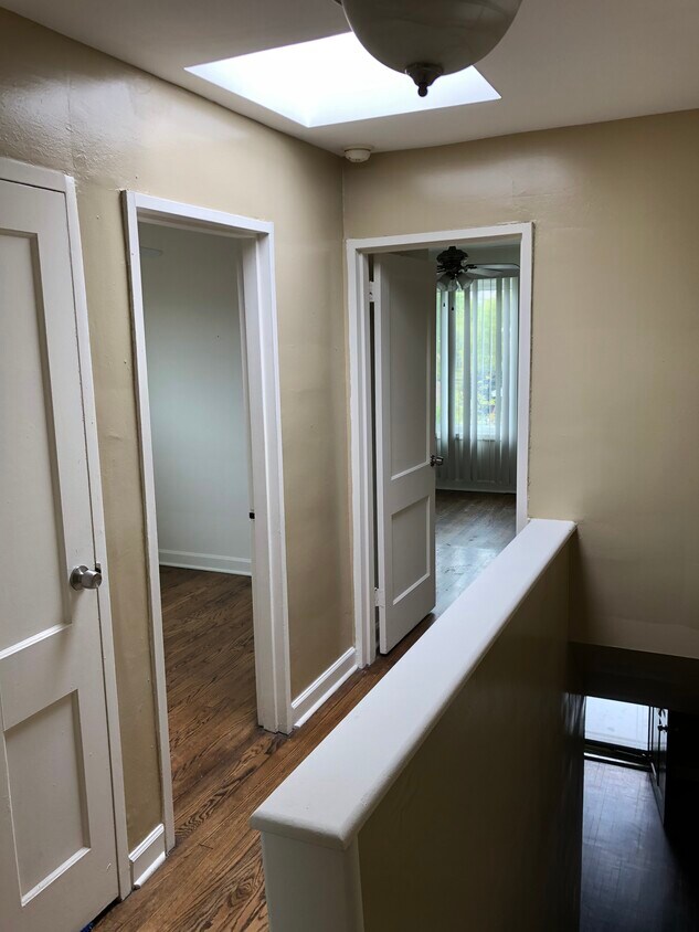 Lots of natural light - 716 Crittenden St NE