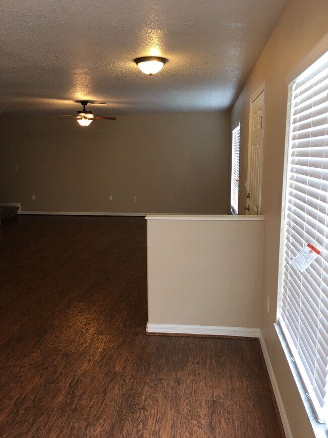 Foto del edificio - 5389 Quarry Rock Rd