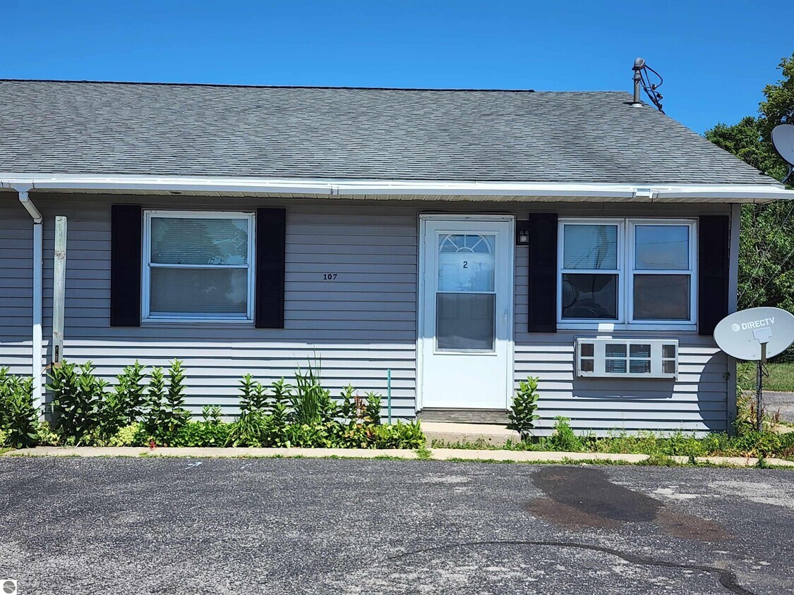 107 North St, Buckley, MI 49620 House for Rent in Buckley, MI