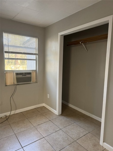 Building Photo - 705 Smokey River Bend