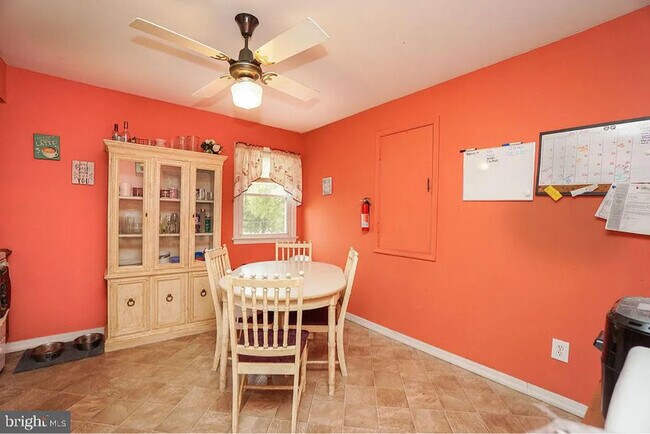 Foto del edificio - 488 Taylor Rd