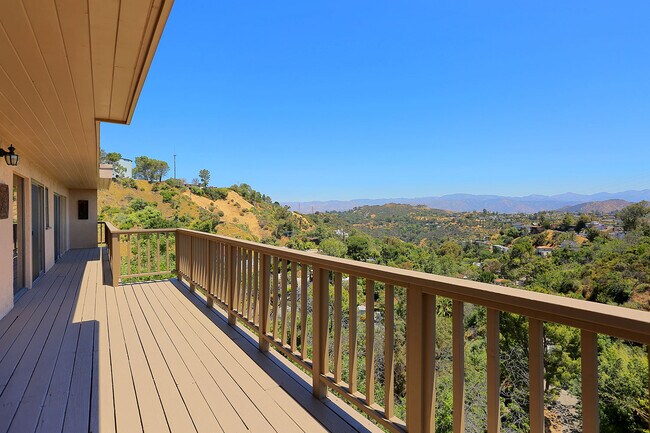 Building Photo - 8742 APPIAN Way