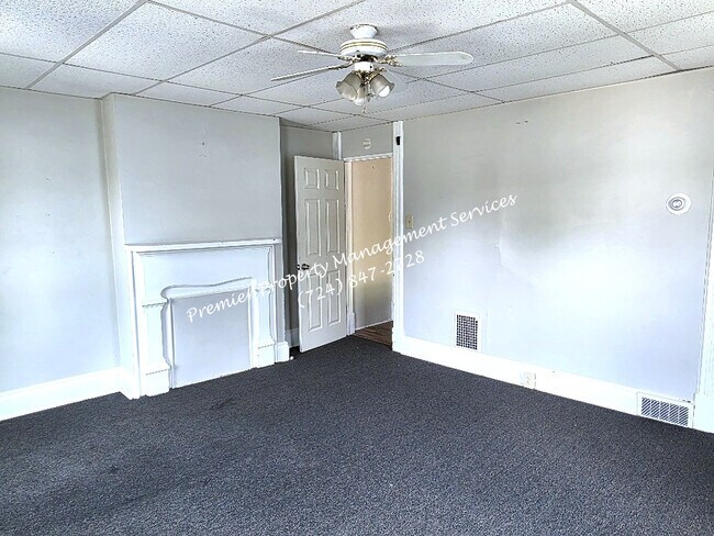 Building Photo - 219 13th St