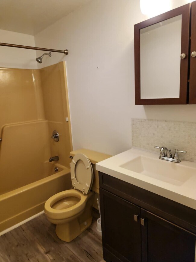 17 Burns Ave, Concord, NH 03301 Townhome Rentals in Concord NH