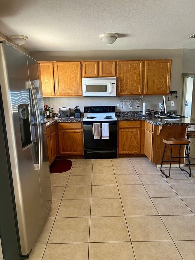 Building Photo - Winter 25/26 Furnished Rental - October 1st. through April 30th. (4 month min)