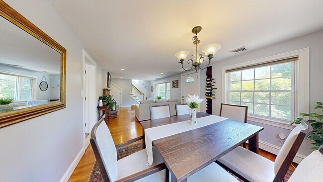 Foto del edificio - 334 Mystic St