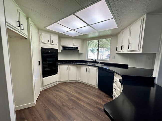 Foto del edificio - 3 br, 2 bath House - 000 Penman Springs