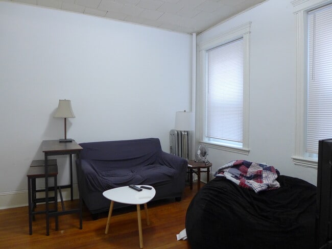 Building Photo - 62 Louis Prang St