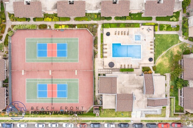 Foto del edificio - 15400 Belgrade St