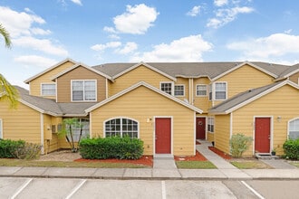 Building Photo - 2613 Fan Palm Dr