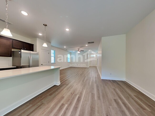 Foto del edificio - 1609 Lamplighter Ln