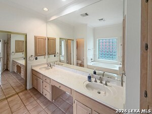 Foto del edificio - 15674 Robin Ridge Rd