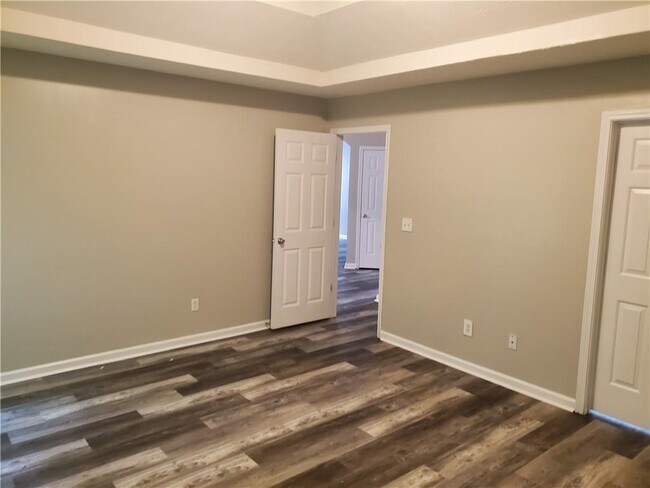 Building Photo - 35 Lassiter Dr