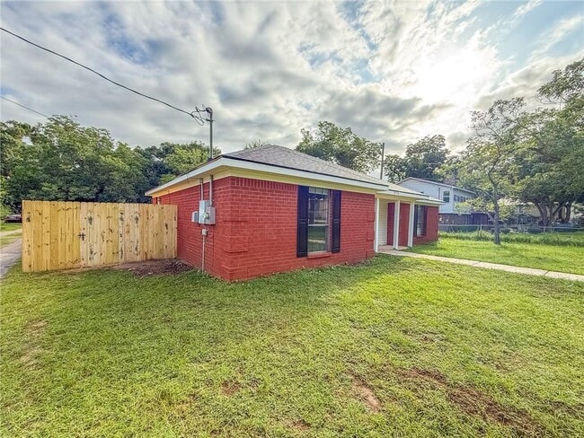 Building Photo - 8530 Williams Dr