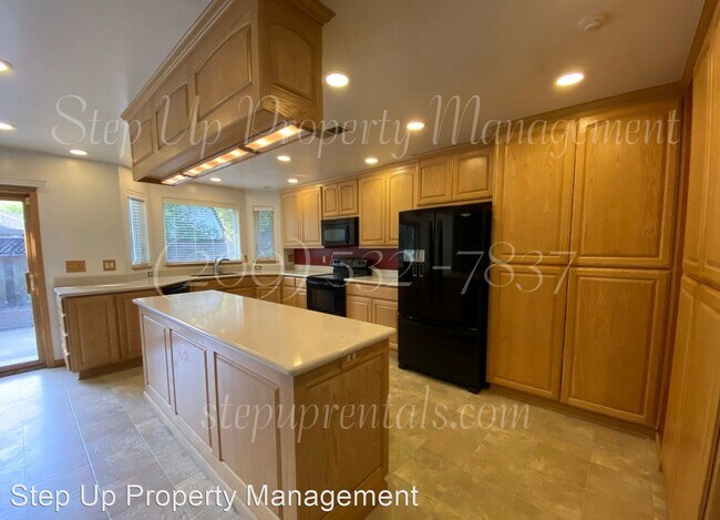 Building Photo - 3 br, 2 bath House - 11221 Racetrack
