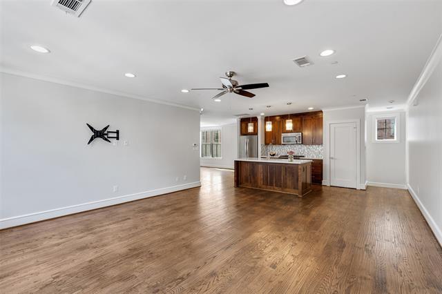 Foto del edificio - 4144 Druid Ln
