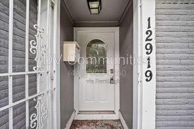 Building Photo - 12919 S Coast Dr