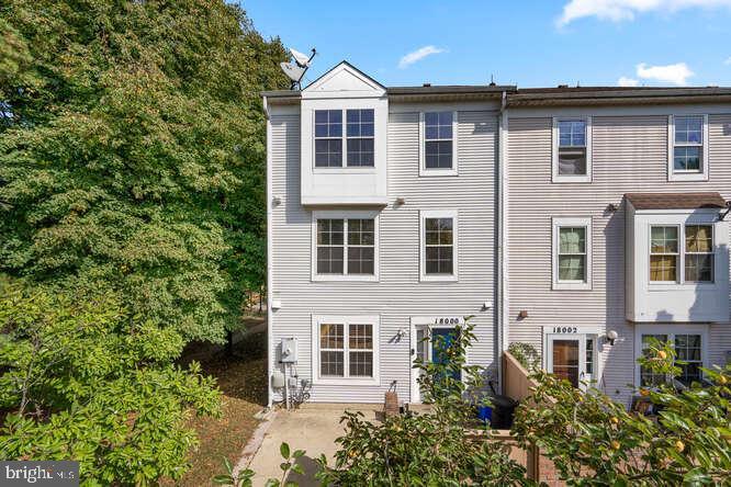 Foto principal - 18000 Singing Pine Cir