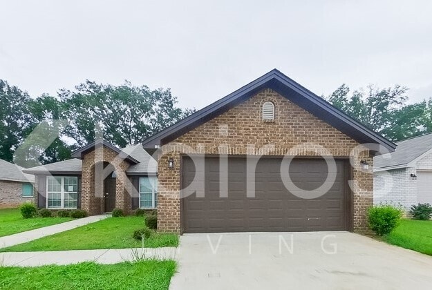 Building Photo - 139 Hideaway Ln