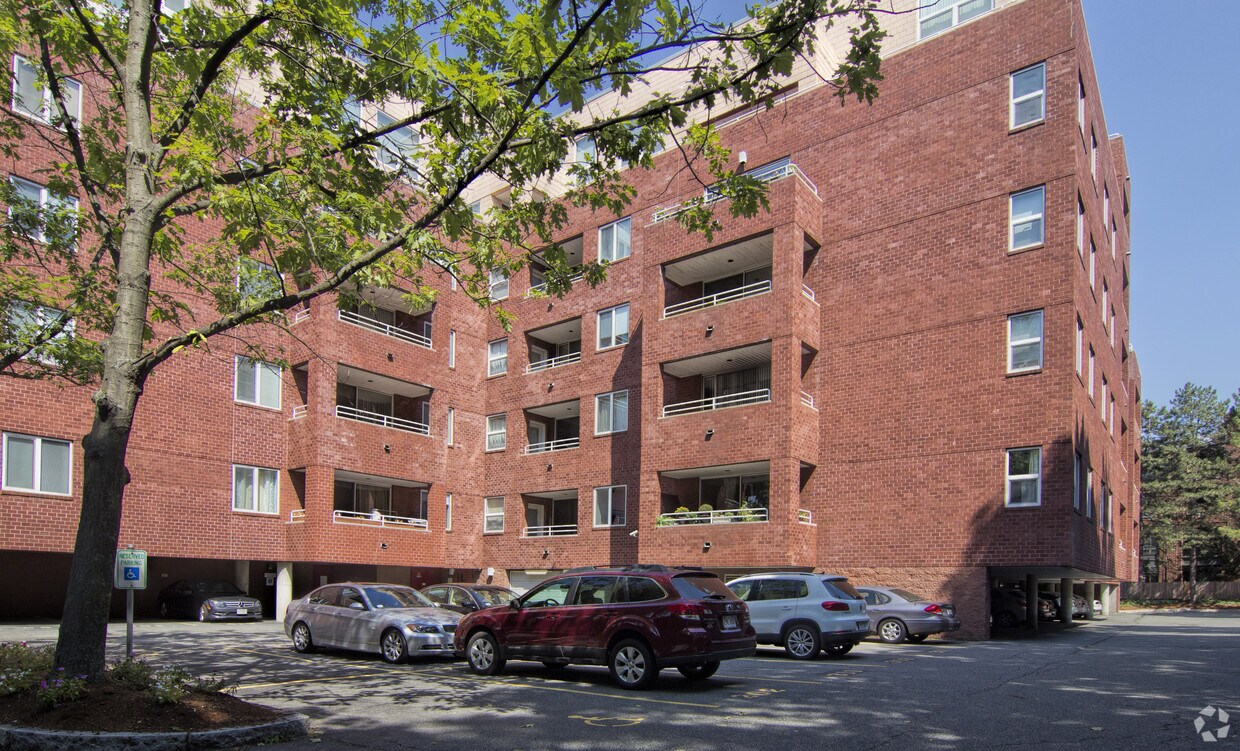 Waterbridge Condominium Apartments in Watertown, MA