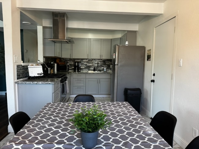 Foto del edificio - 2120 Kinsington St