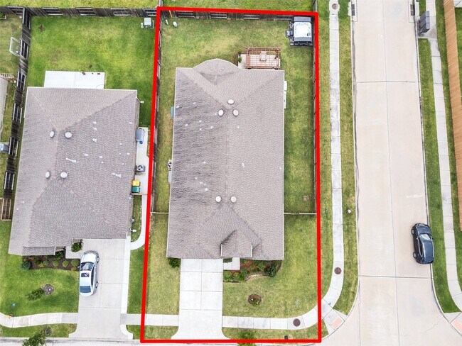 Foto del edificio - 27997 Lone Hollow Ln