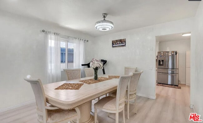 Foto del edificio - 7701 Baird Ave