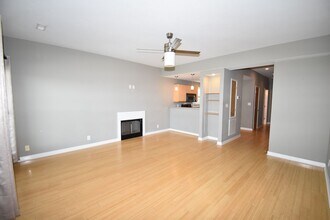 Building Photo - 510 Main St