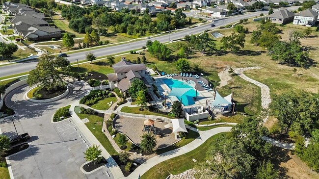 Building Photo - 208 Comet Pointe Dr