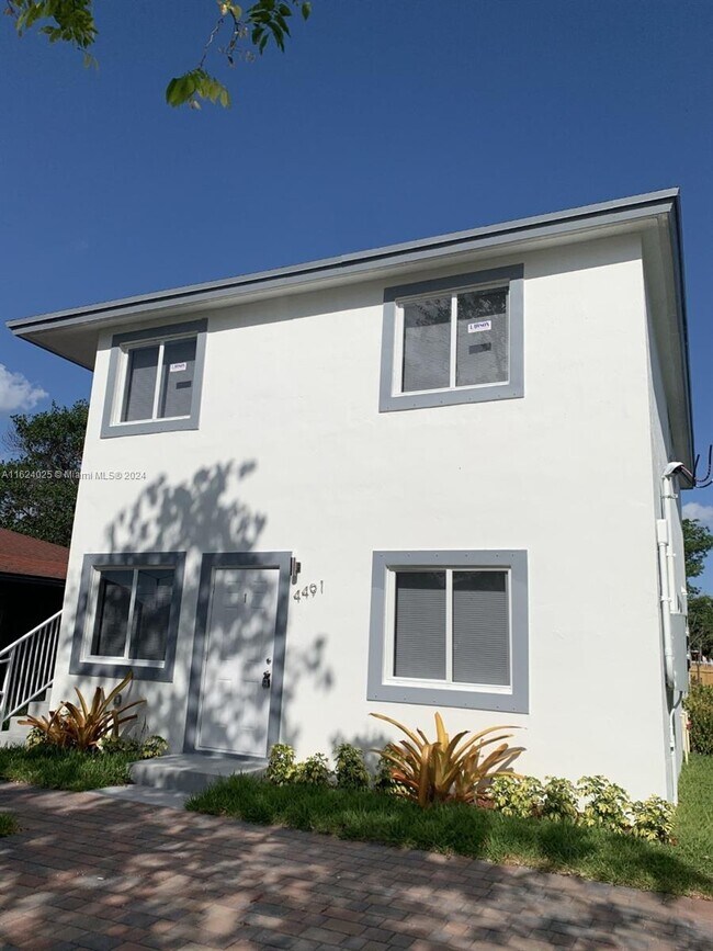 Building Photo - 4491 NW 23rd Ave