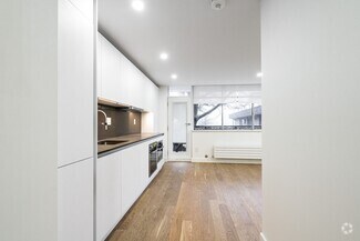 Building Photo - 457 Marlee Ave