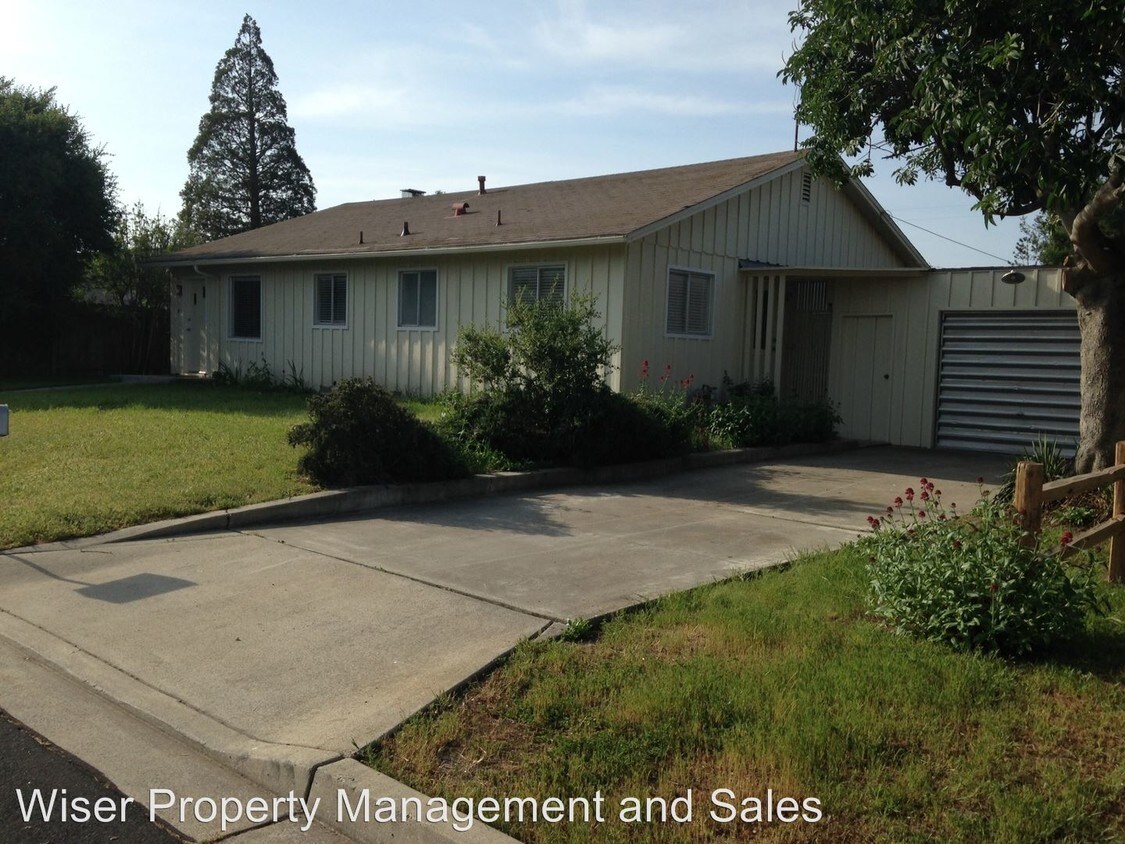Primary Photo - 2 br, 1 bath House - 1618 Birch Dr