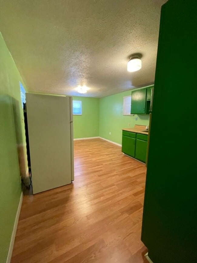 Photo - 1 Bedroom 1 bath apartment in Maryville Credit and Background Check required. Call Debra Johnson ...