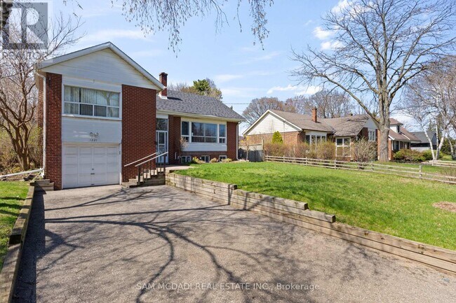 Photo du bâtiment - 1821 Christopher Rd