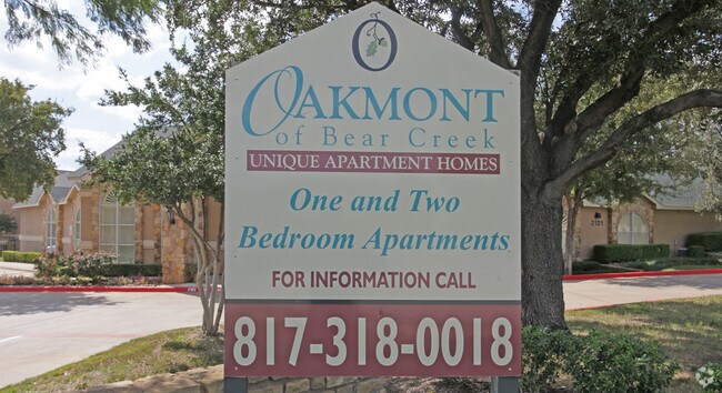 Oakmont of Bear Creek Apartments Euless, TX