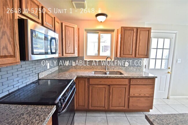 Building Photo - No Deposit Option! Beautiful 2 Bedroom Roy...