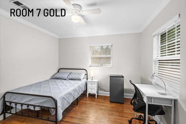 Foto del edificio - 431 Arlington Rd N