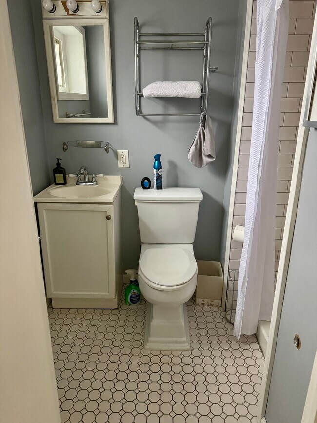 Foto del edificio - 106 Cornell Ln