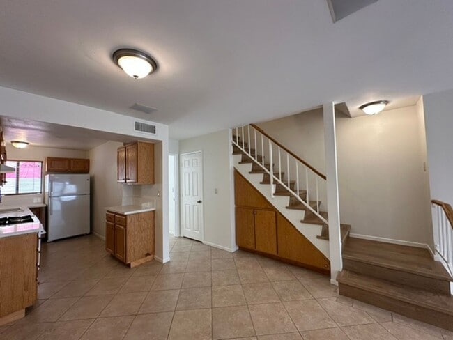 Building Photo - 22865 Del Valle St