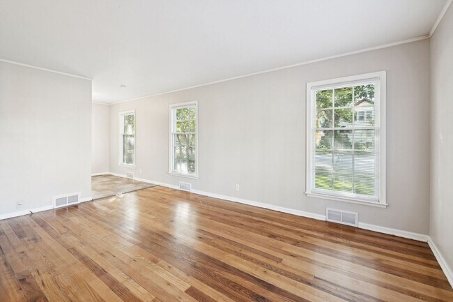 Foto del edificio - 2044/2046 S 20th St Duplex