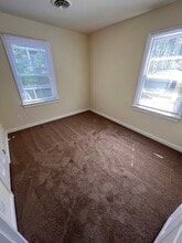 Building Photo - 103 E Jerald St