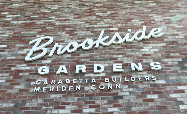 Foto del edificio - Brookside Gardens Apartments