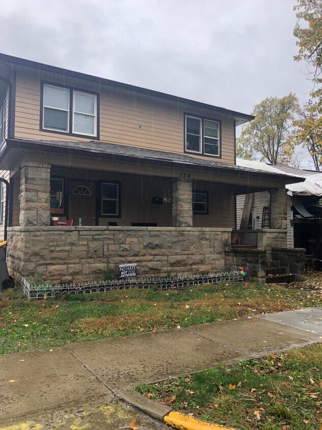 Foto principal - 534 S Washington St