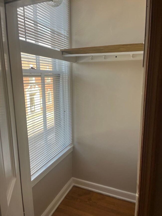 Building Photo - S. S Mulberry St