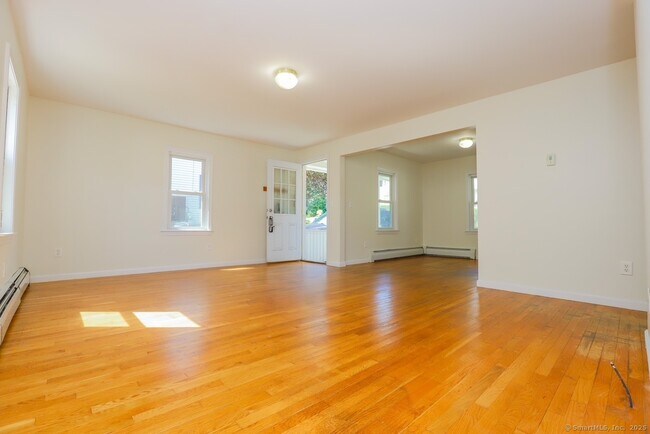 Foto del edificio - 257 Litchfield St